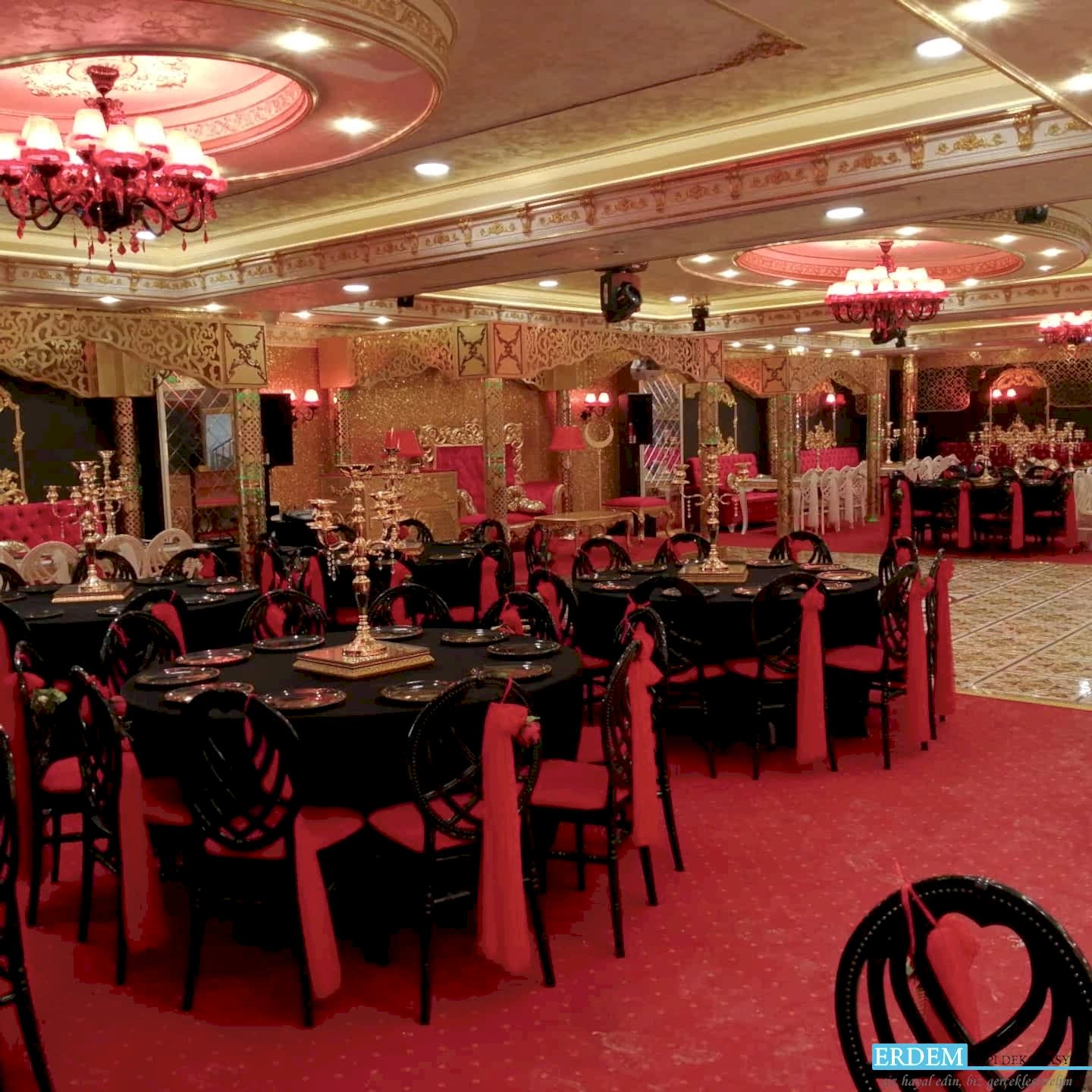 D���n Salonu Duvar ��talama Mimari Tasar�m�