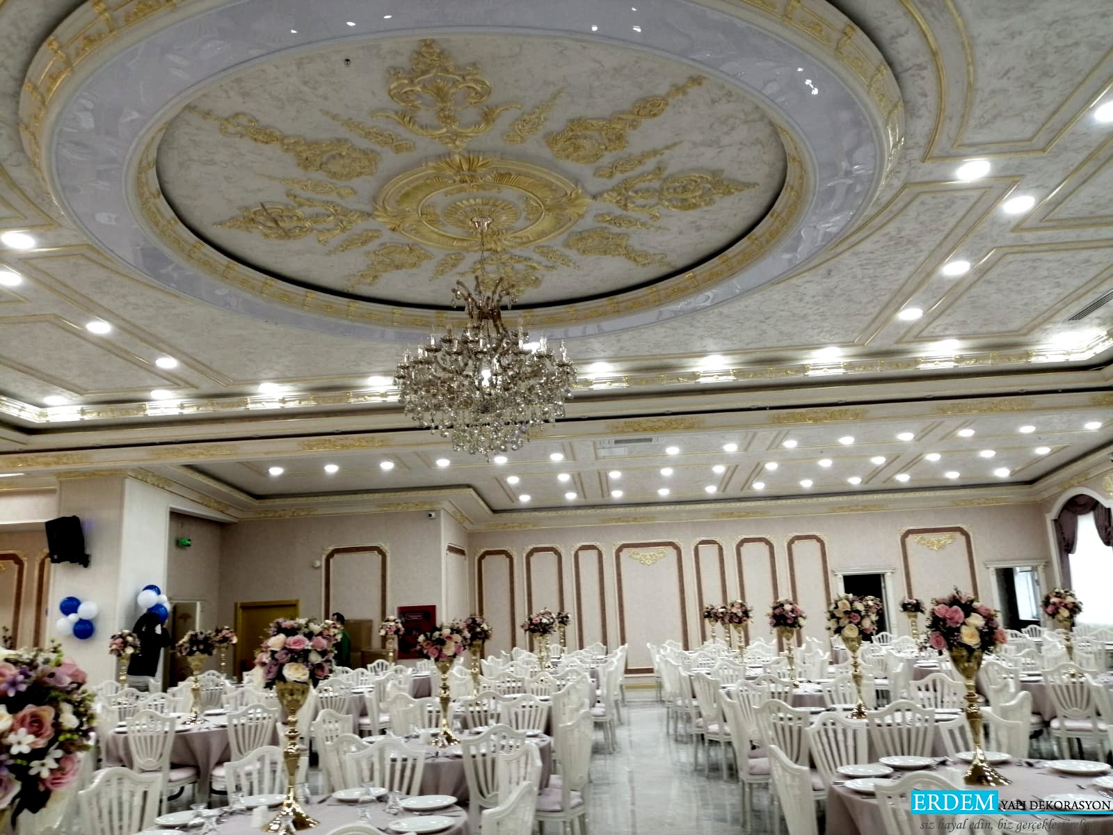 D���n Salonu Duvar ��talama Mimari Tasar�m�