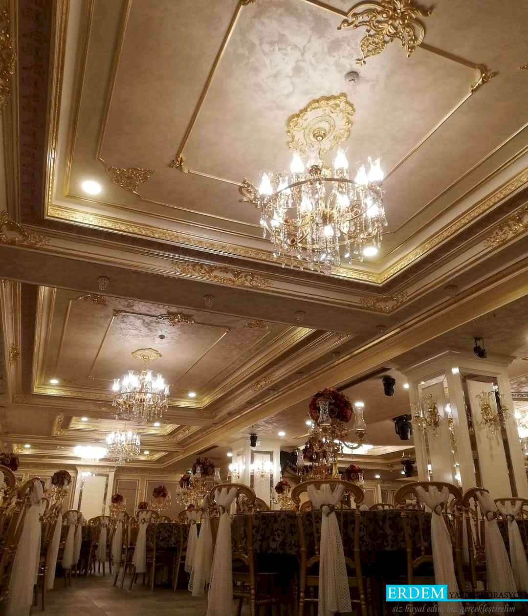 D���n Salonu Duvar ��talama Mimari Tasar�m�