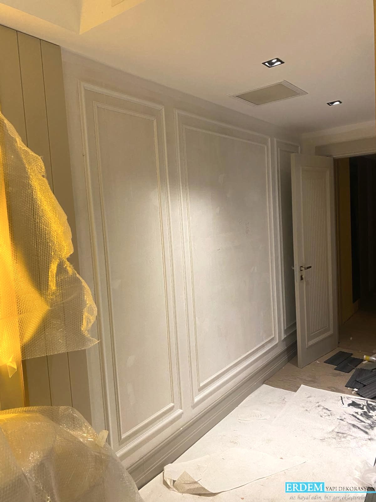 Yatak odas� duvar ��ta panel uygulamas�